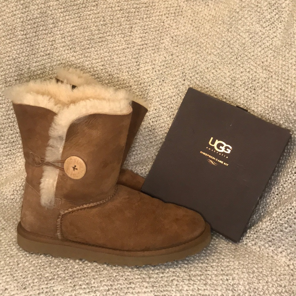 Women’s UGG Boots & Sheepskin Care Kit